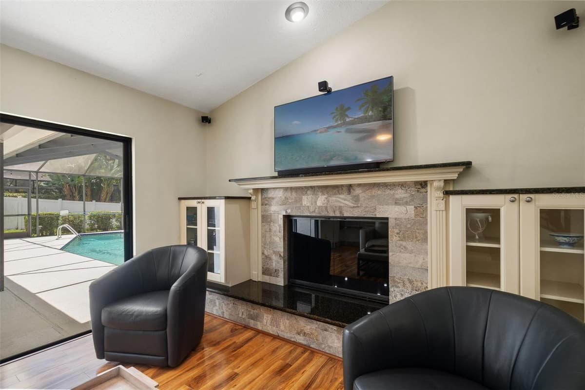 940 ROLLING HILLS DRIVE — photo 15 of 61