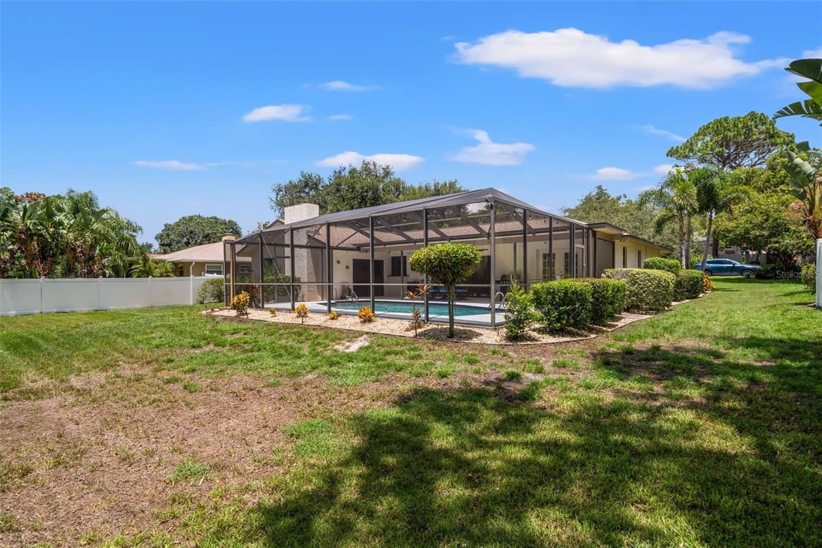940 ROLLING HILLS DRIVE — photo 45 of 61