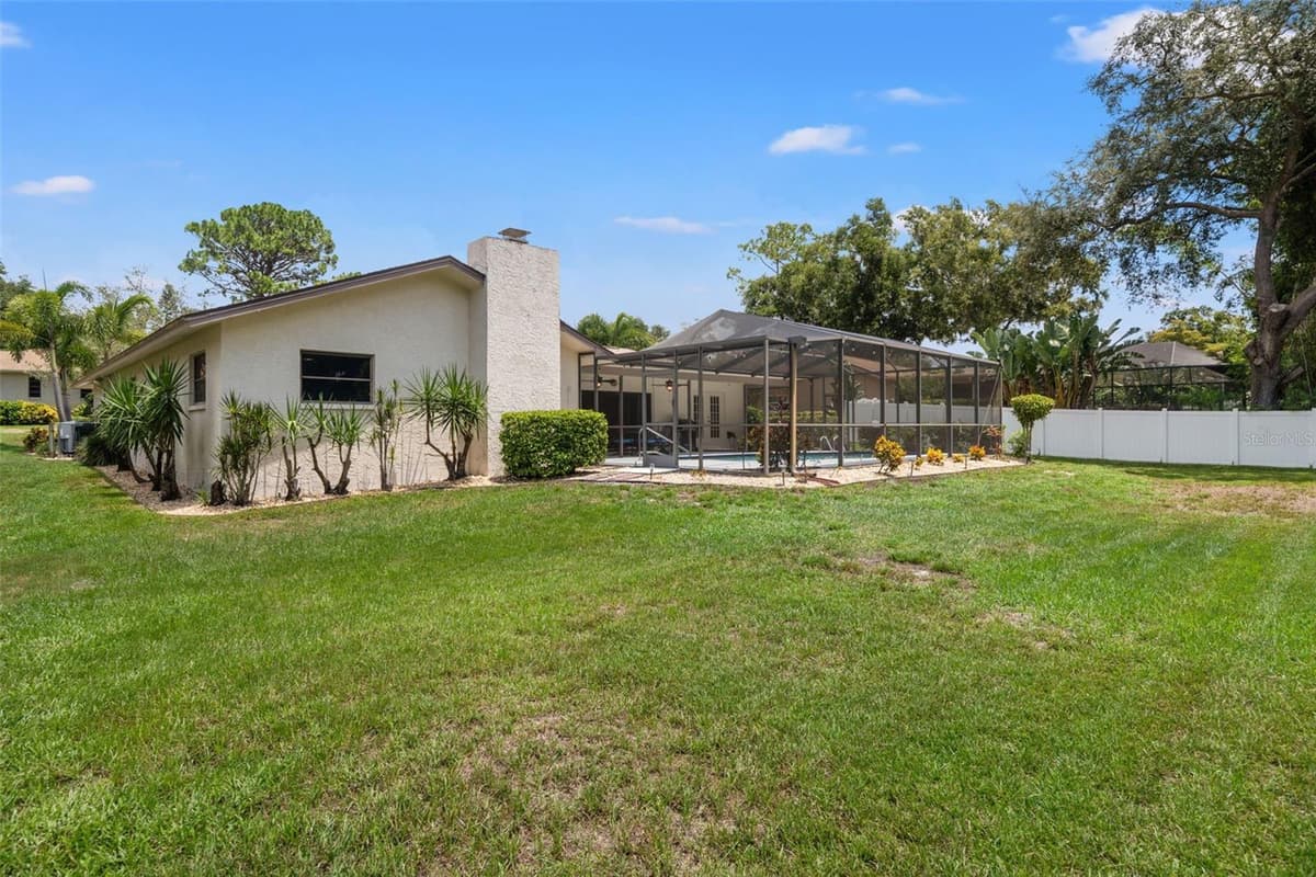 940 ROLLING HILLS DRIVE — photo 43 of 61