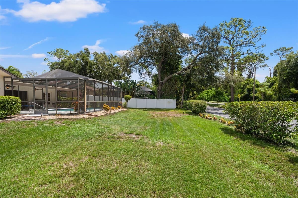 940 ROLLING HILLS DRIVE — photo 44 of 61
