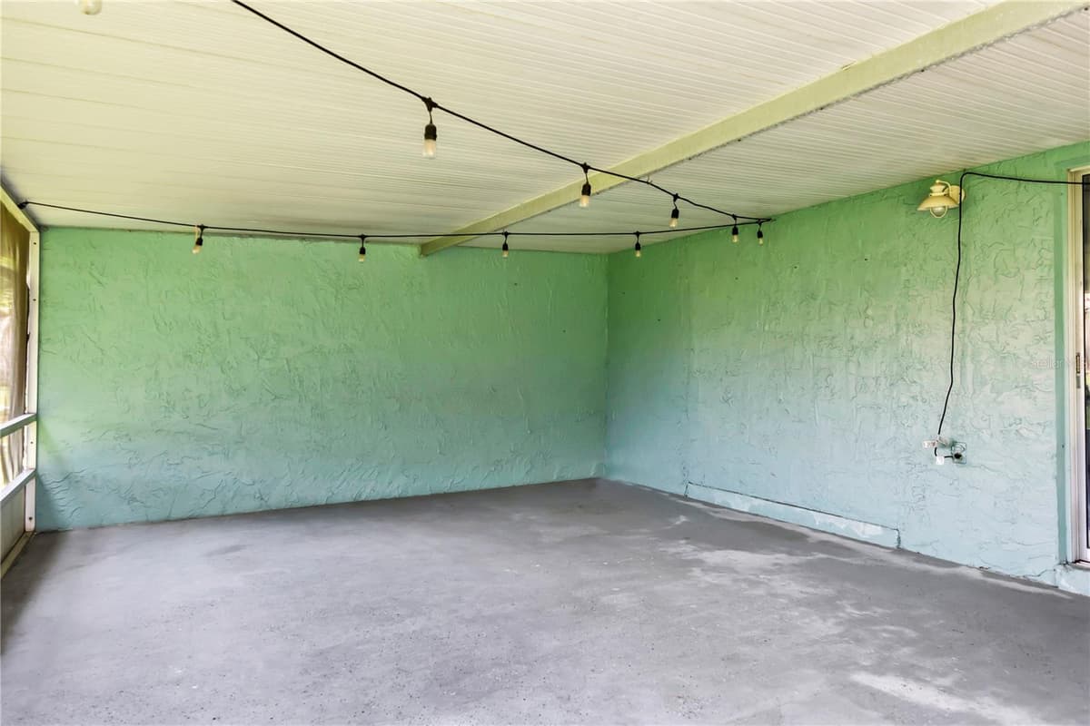 5556 MEMORIAL DRIVE — photo 39 of 45