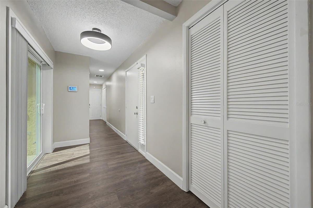 7800 FAIRLAWN DRIVE — photo 24 of 57