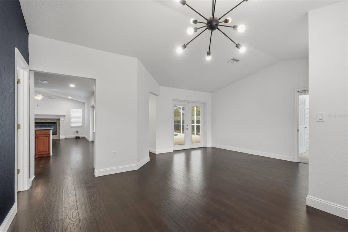 5244 SALTAMONTE DRIVE — photo 6 of 42
