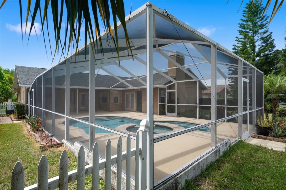 5244 SALTAMONTE DRIVE — photo 40 of 42
