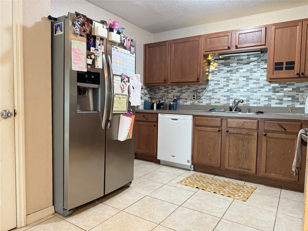 5519 YALE STREET — photo 7 of 17