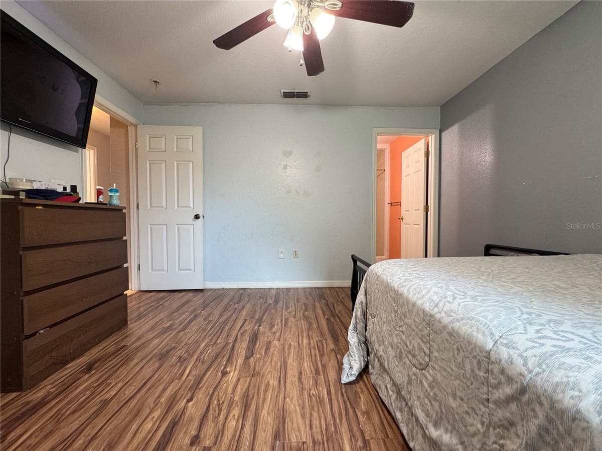 5519 YALE STREET — photo 10 of 17