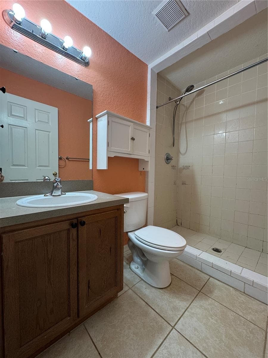 5519 YALE STREET — photo 11 of 17