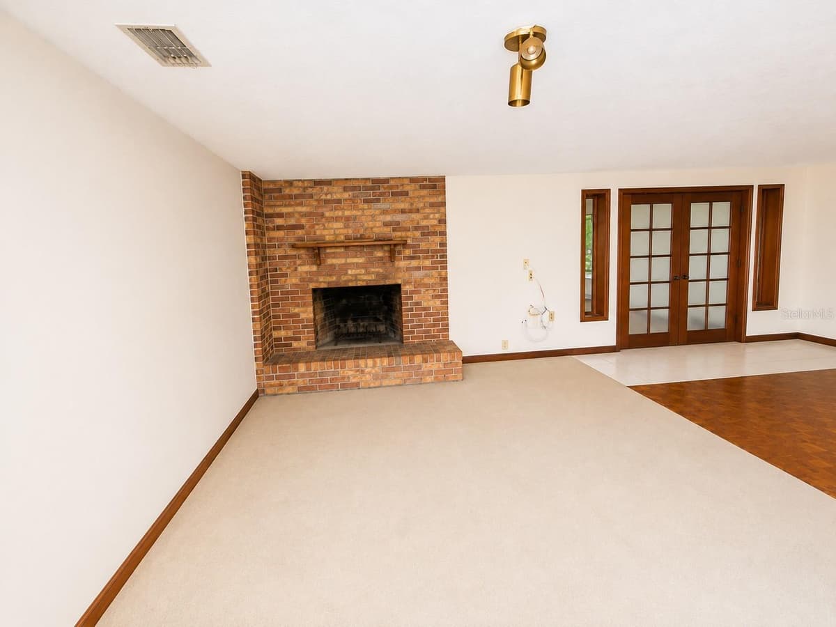 217 PLUMOSA ROAD — photo 3 of 13