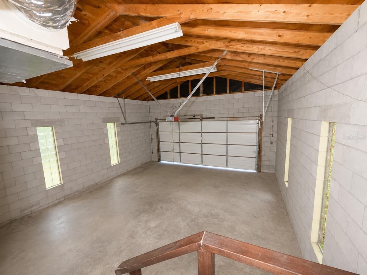 217 PLUMOSA ROAD — photo 10 of 13