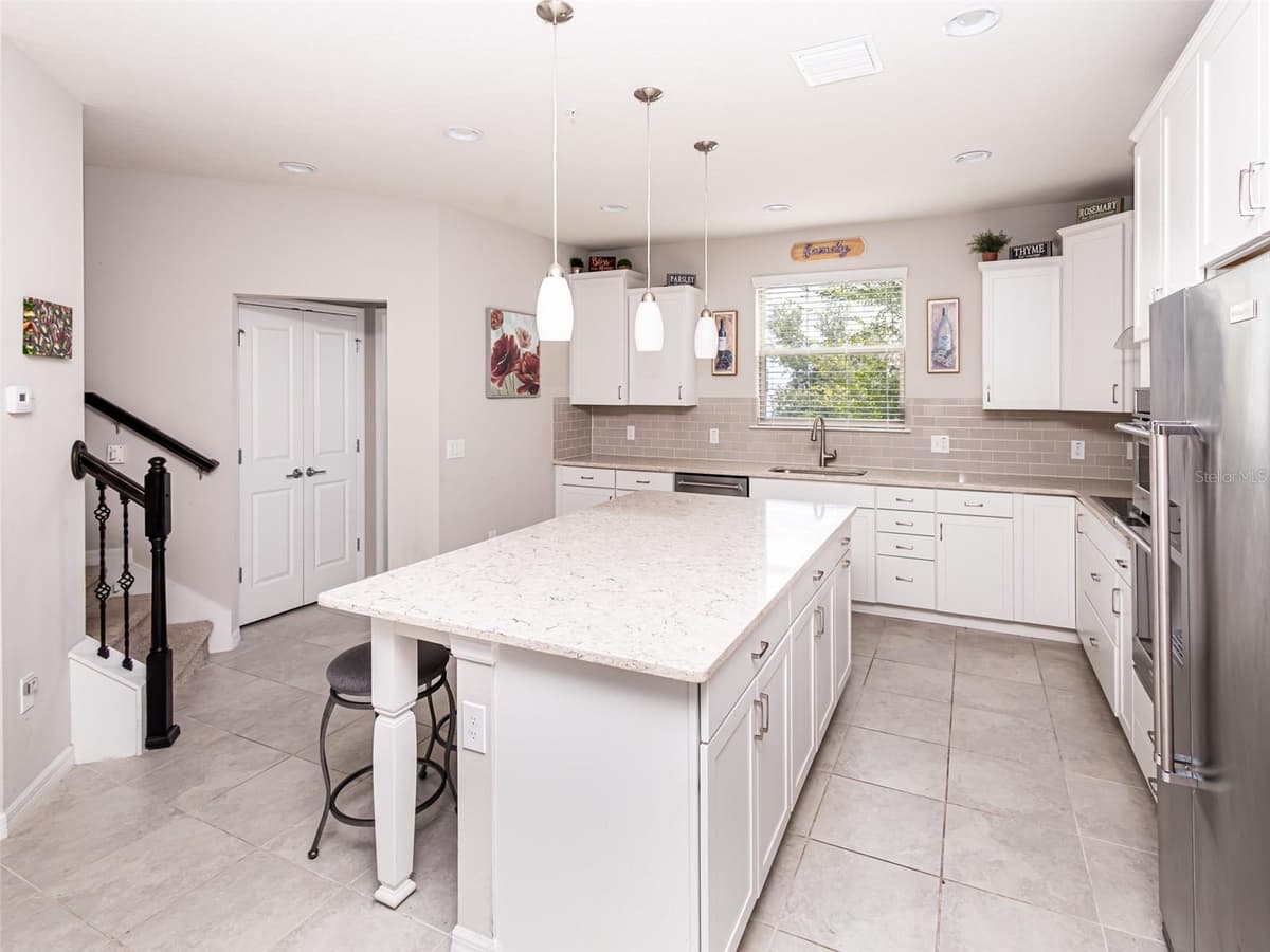 459 PORTICO COURT — photo 6 of 41