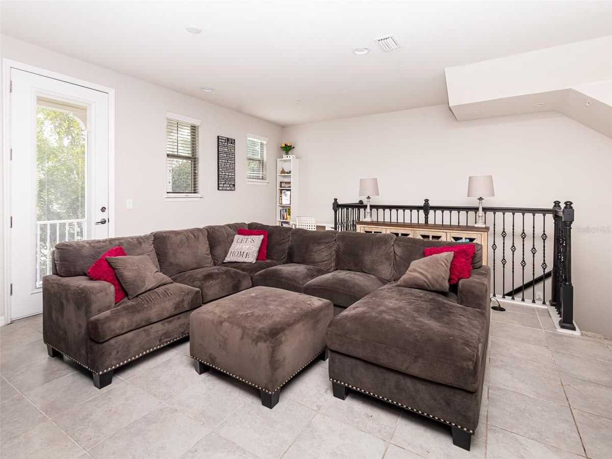 459 PORTICO COURT — photo 12 of 41