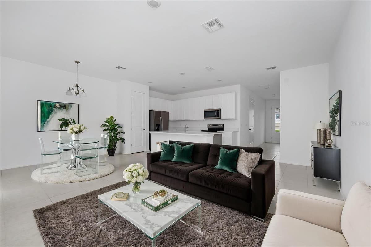 1526 DISCOVERY STREET — photo 3 of 64