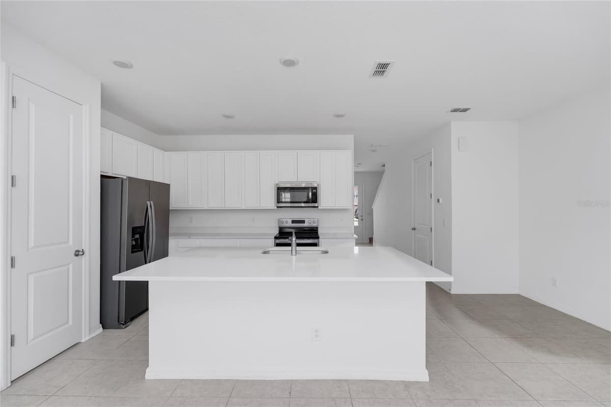1526 DISCOVERY STREET — photo 7 of 64