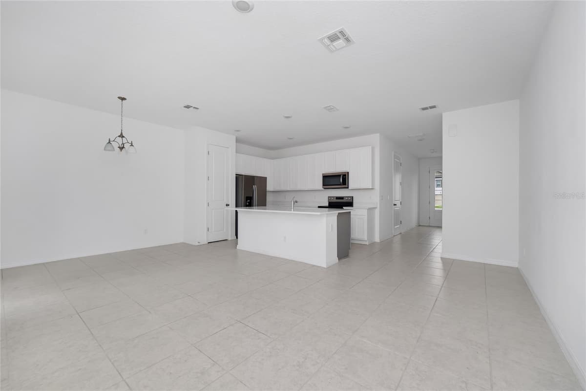 1526 DISCOVERY STREET — photo 10 of 64
