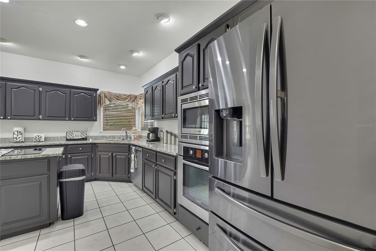 7377 ROYAL OAK DRIVE — photo 23 of 62