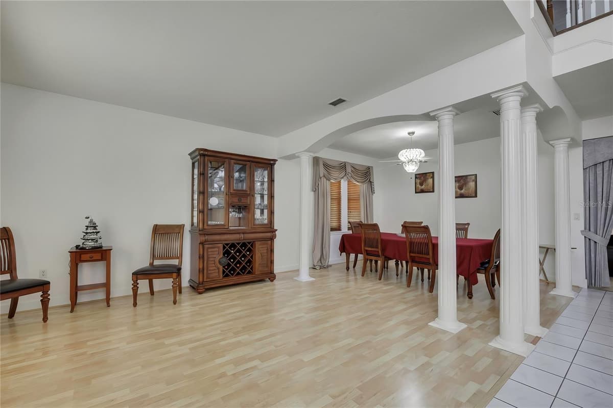 7377 ROYAL OAK DRIVE — photo 10 of 62