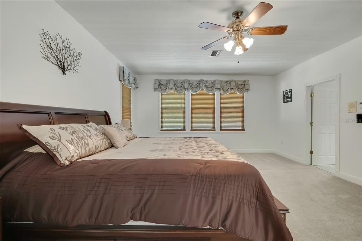 7377 ROYAL OAK DRIVE — photo 27 of 62