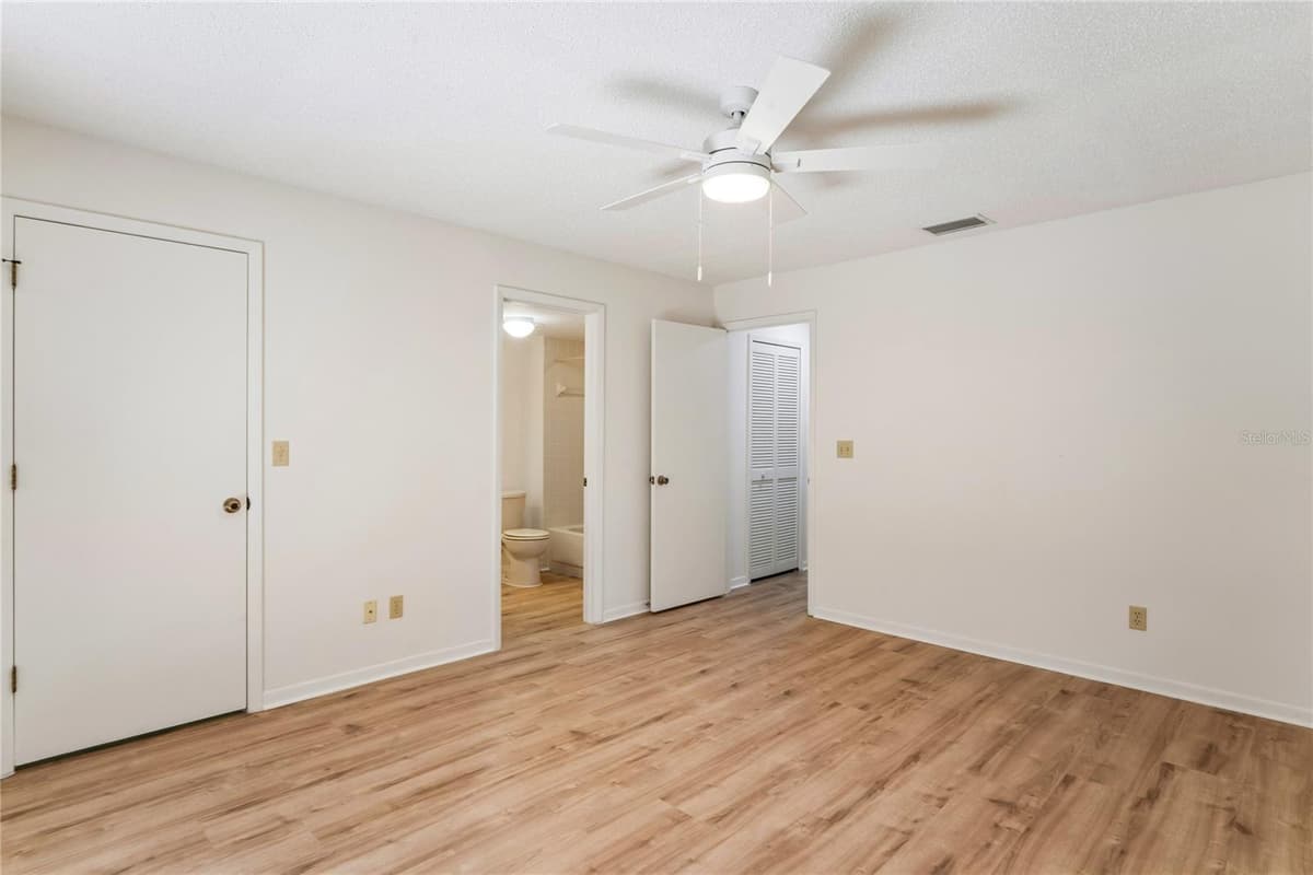110 HAMMOCK PINE BOULEVARD — photo 19 of 45