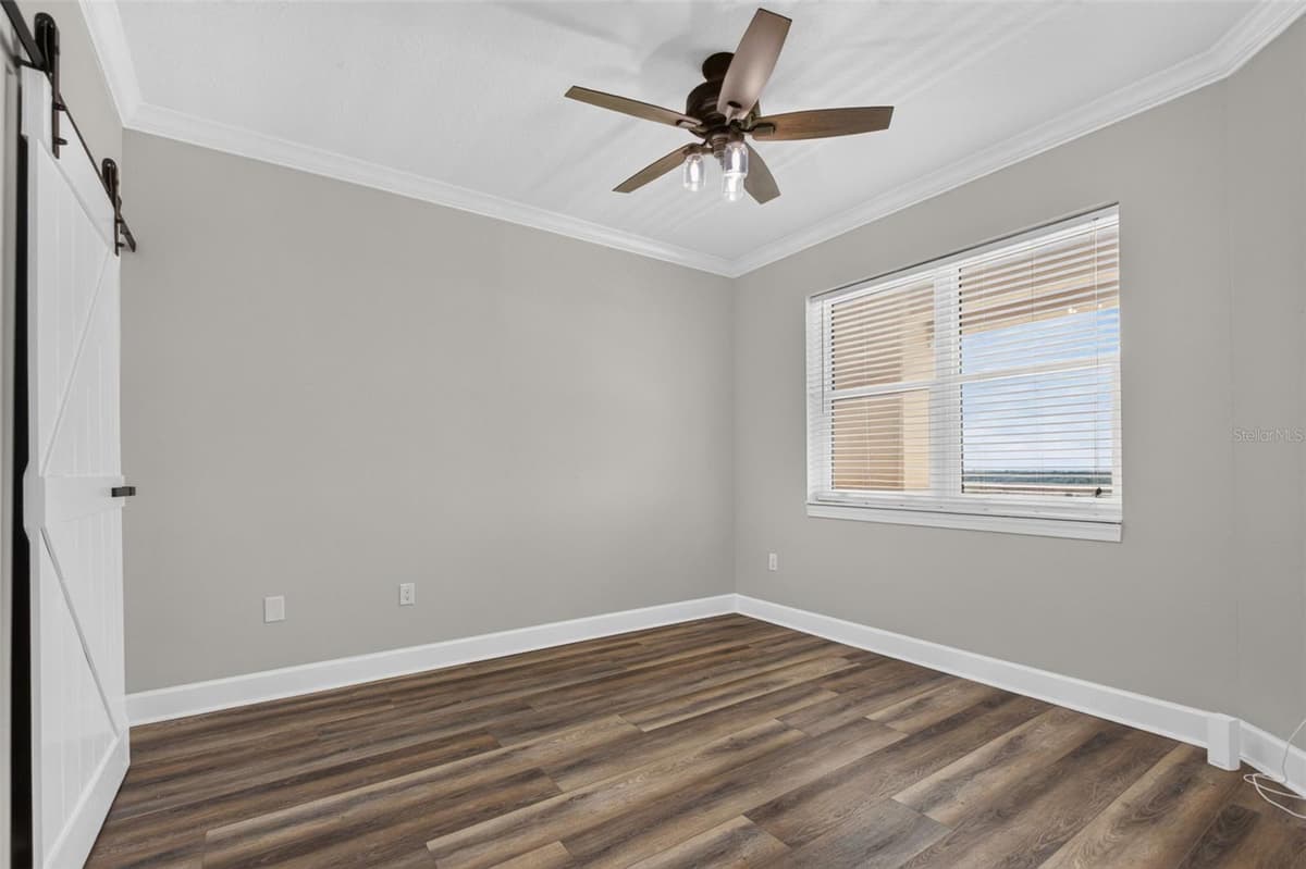 80 SURFVIEW DRIVE — photo 9 of 51