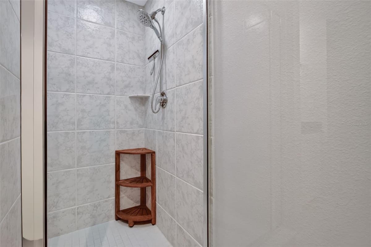 80 SURFVIEW DRIVE — photo 18 of 51