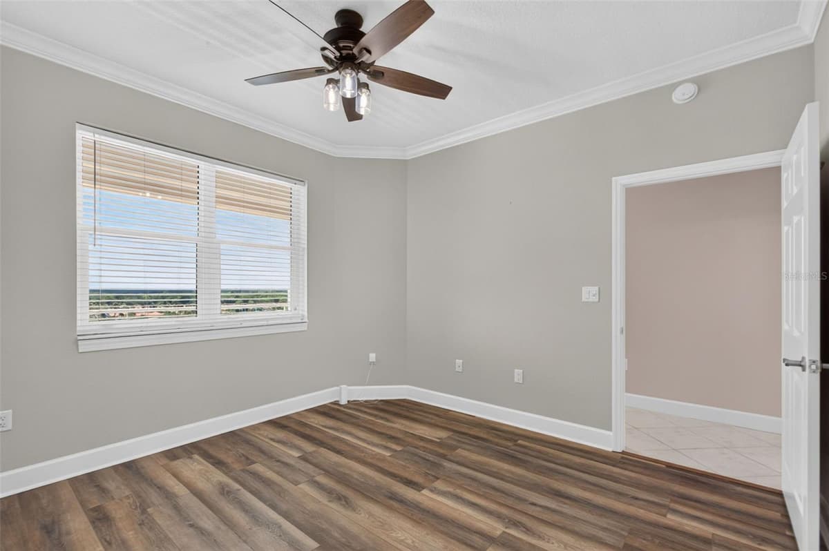 80 SURFVIEW DRIVE — photo 11 of 51