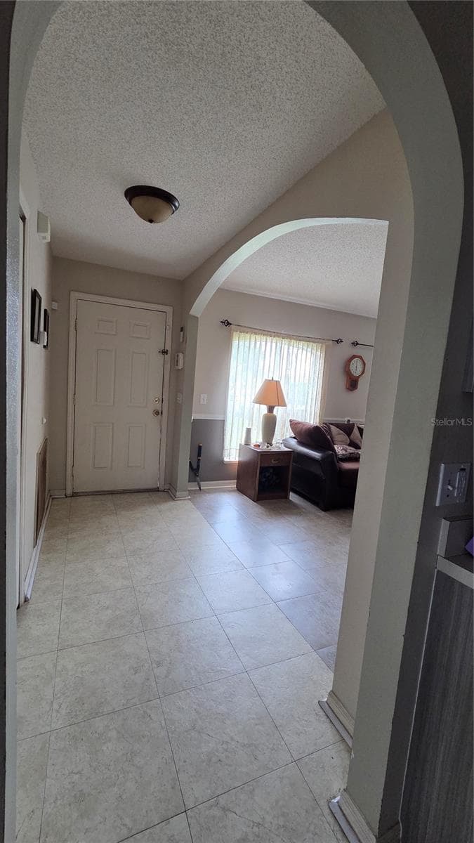 36 BRADFORD COURT — photo 2 of 23