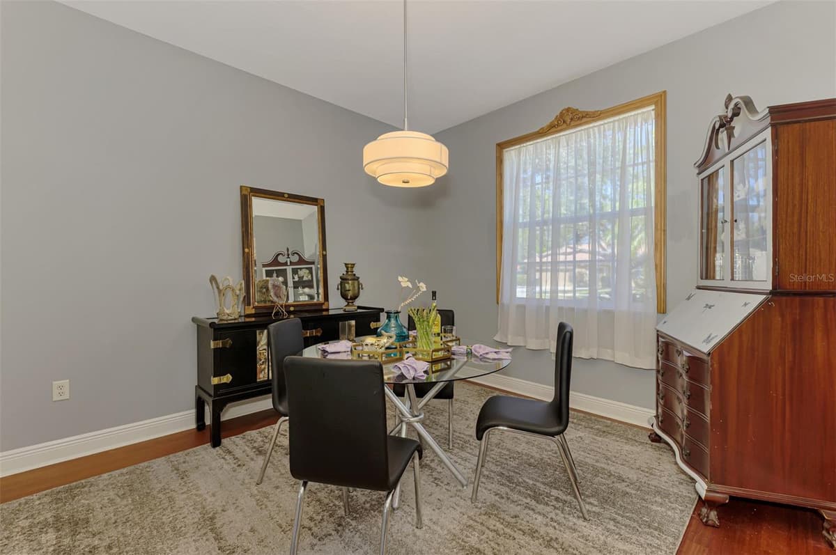 107 WAYFOREST DRIVE — photo 14 of 73