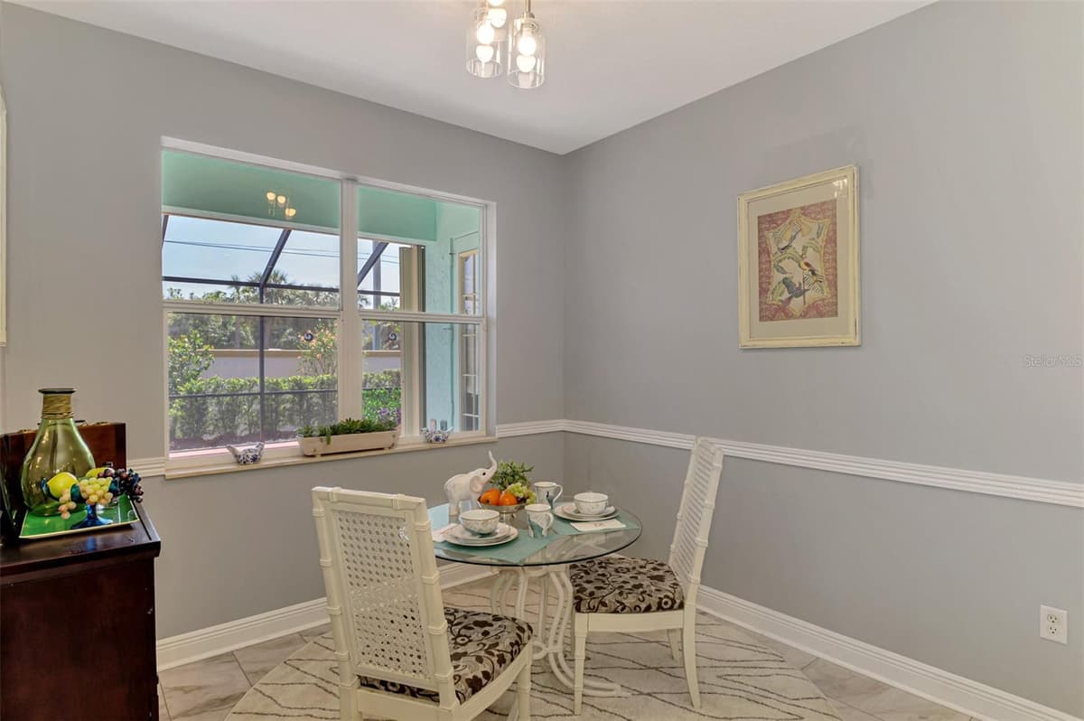 107 WAYFOREST DRIVE — photo 31 of 73