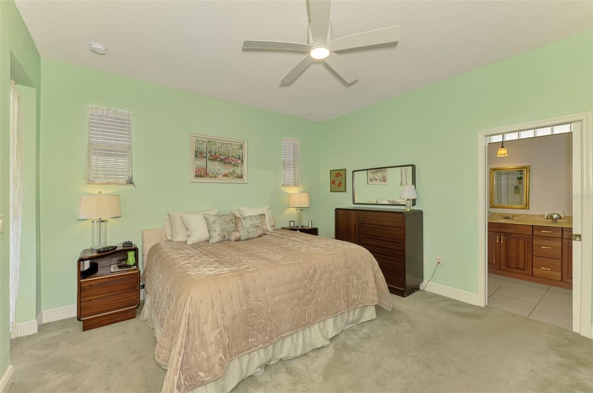 107 WAYFOREST DRIVE — photo 35 of 73