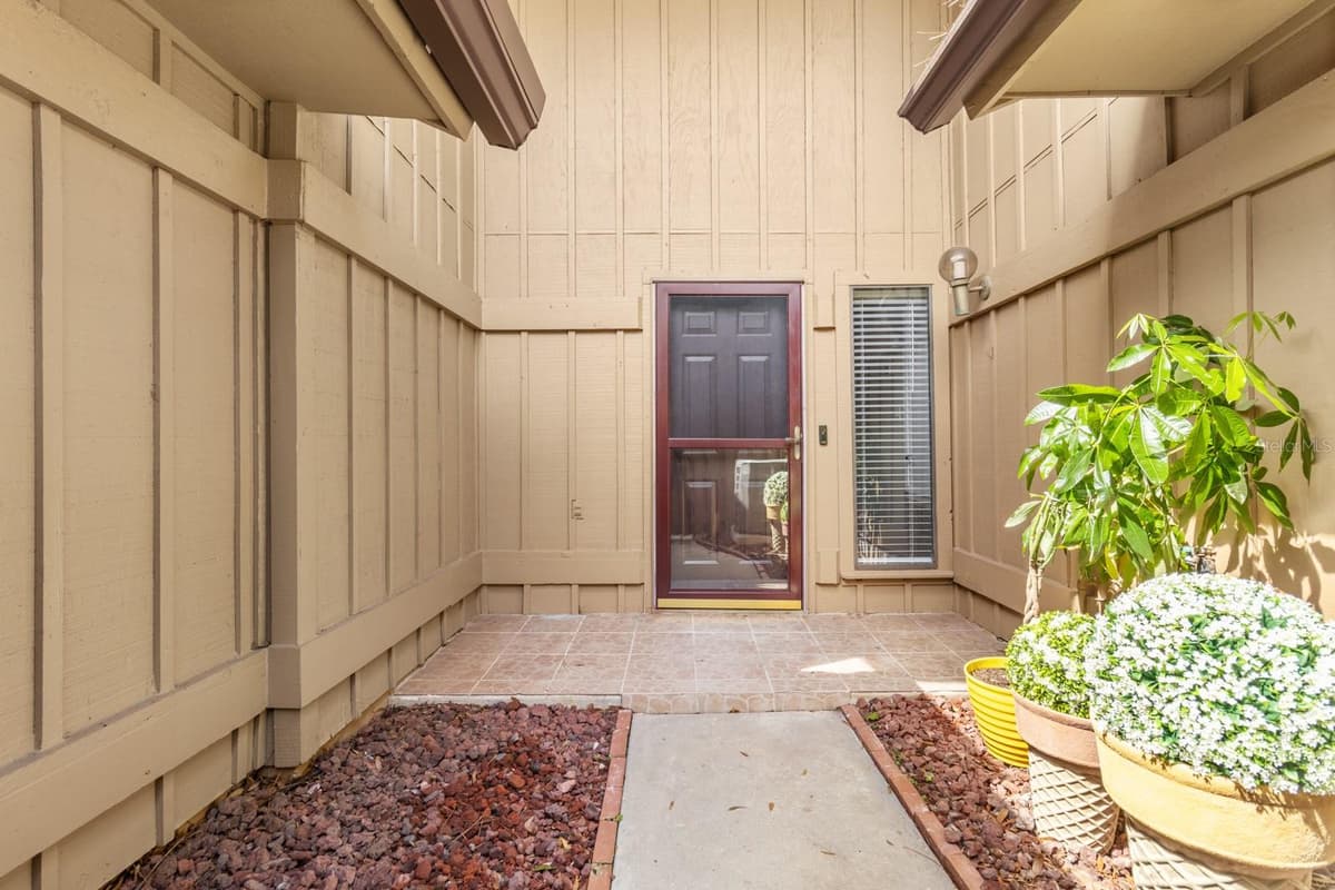 182 HERON BAY CIRCLE — photo 6 of 43