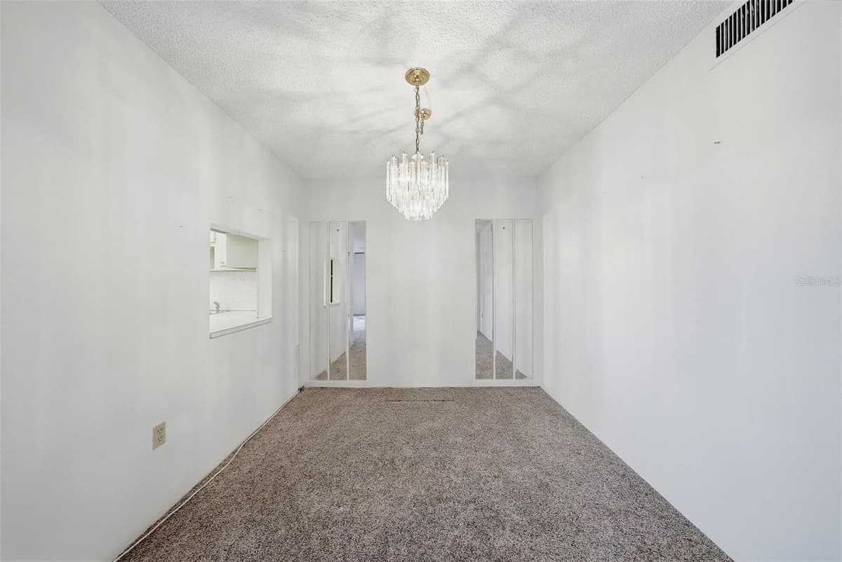 6800 20TH AVENUE — photo 7 of 26