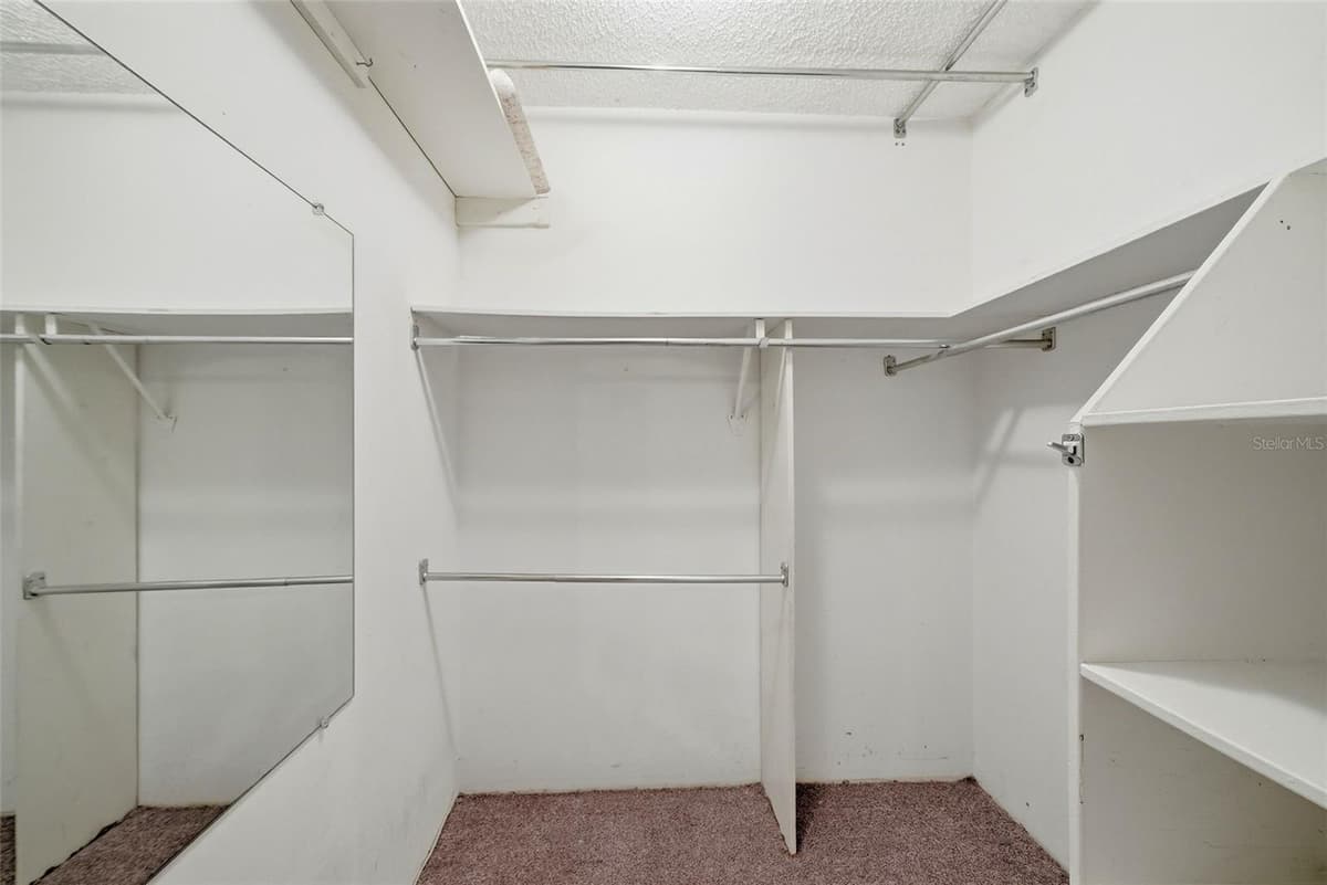6800 20TH AVENUE — photo 16 of 26