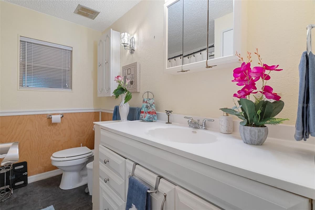 14621 BROOKRIDGE BOULEVARD — photo 12 of 41