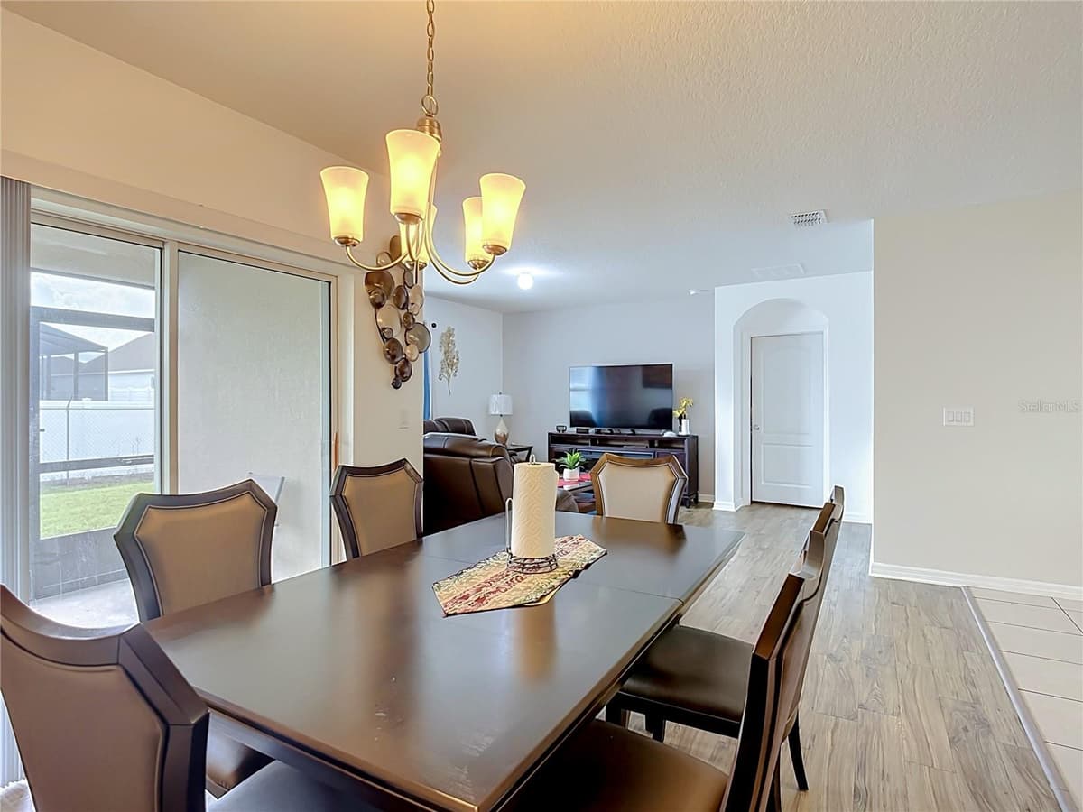829 SHEEN CIRCLE — photo 5 of 56