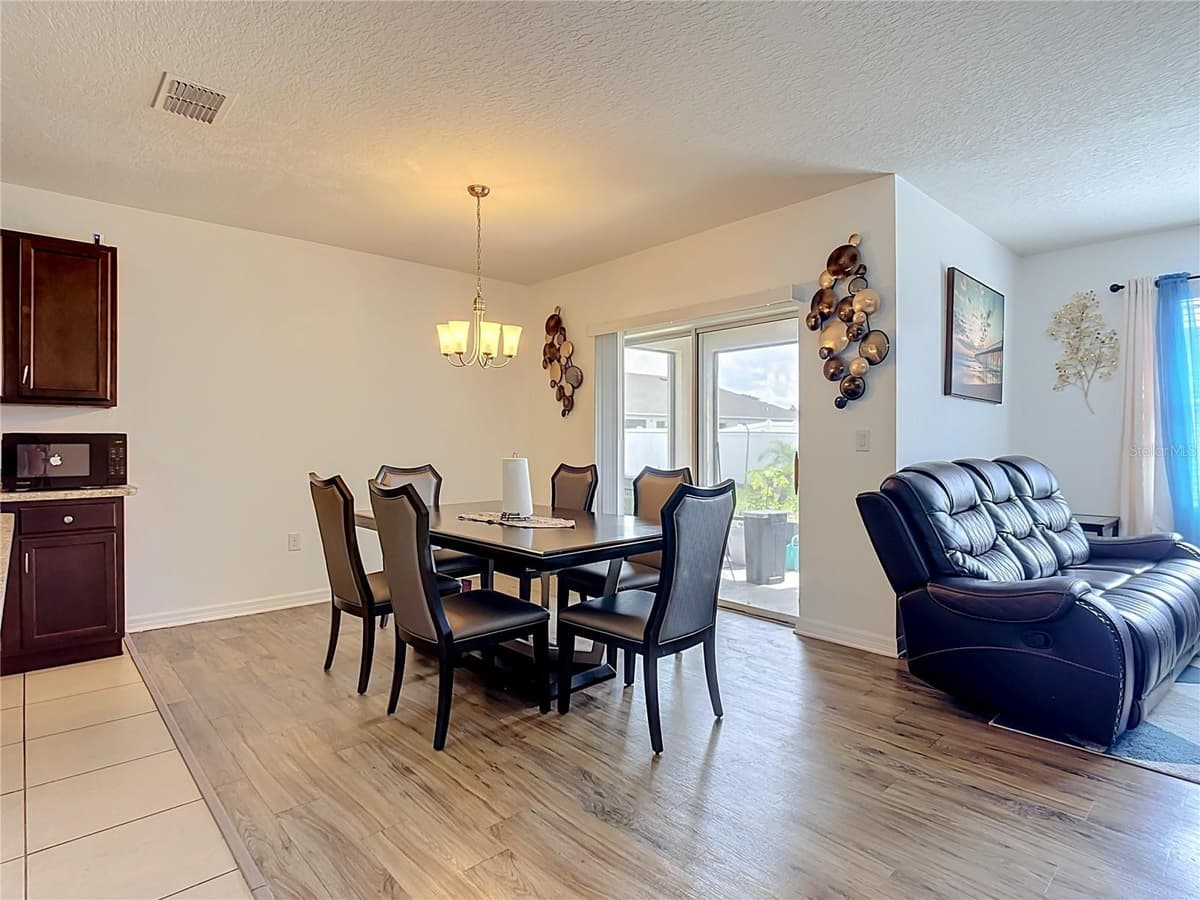 829 SHEEN CIRCLE — photo 9 of 56
