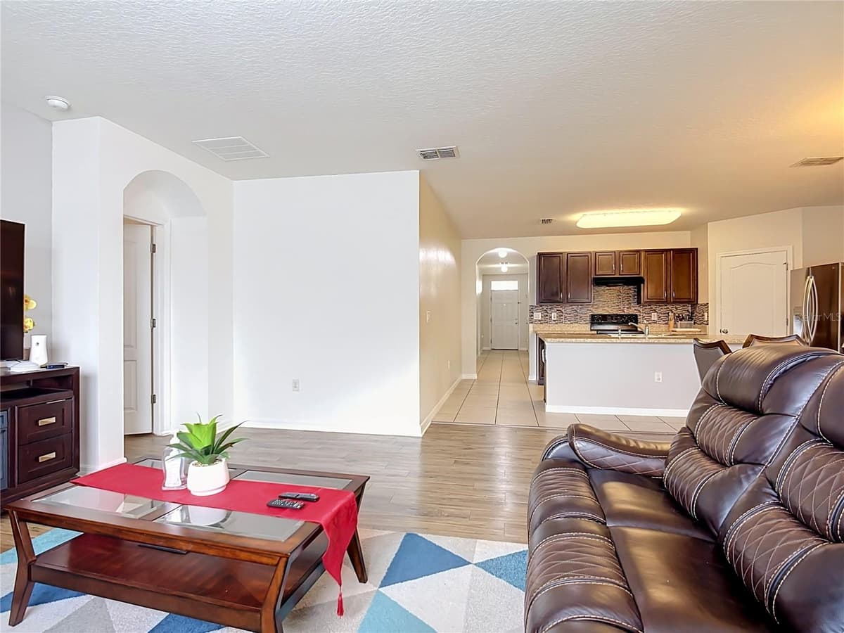 829 SHEEN CIRCLE — photo 8 of 56
