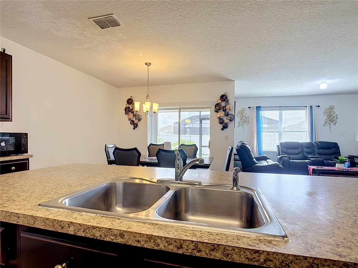 829 SHEEN CIRCLE — photo 14 of 56