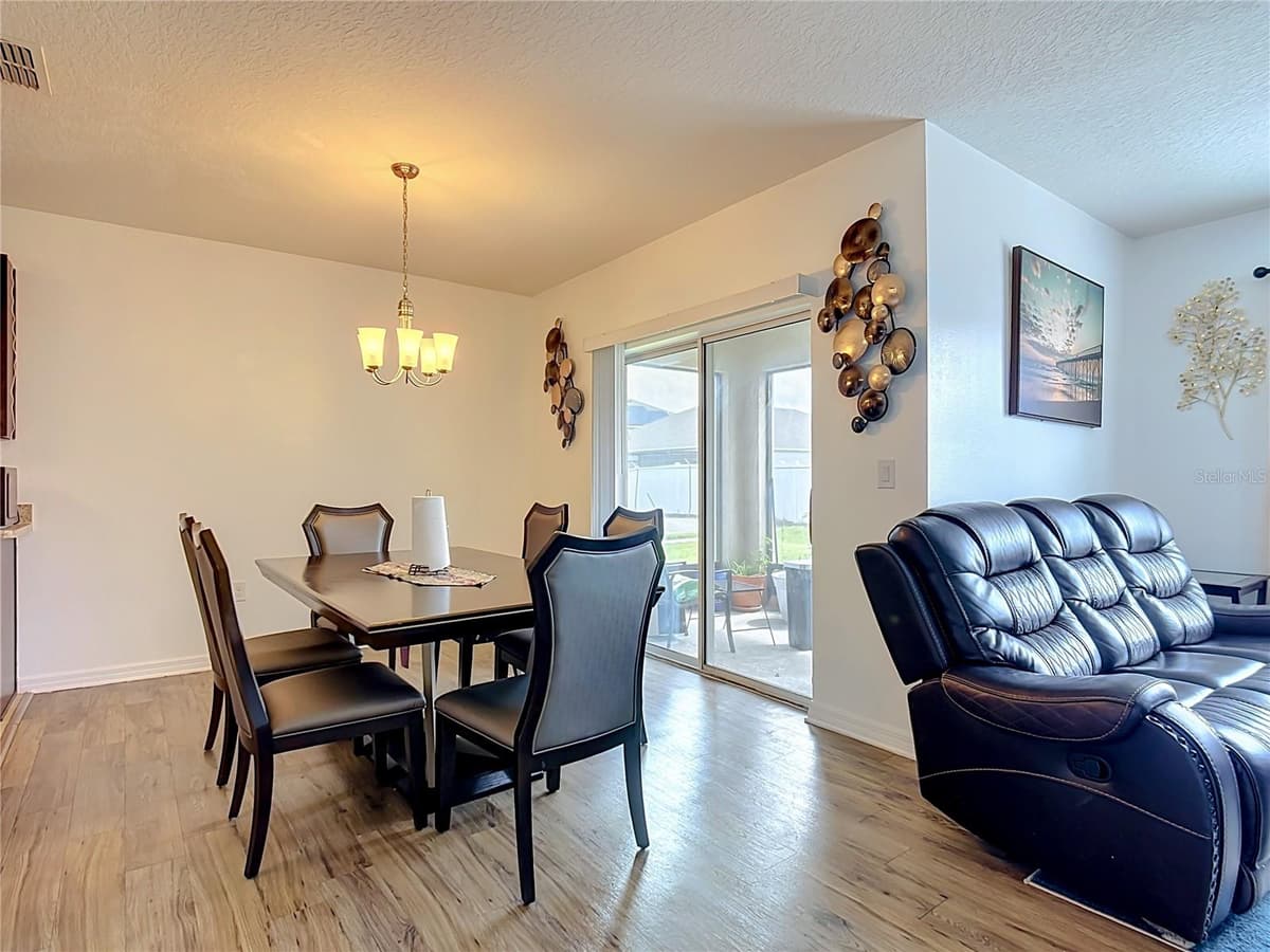 829 SHEEN CIRCLE — photo 6 of 56