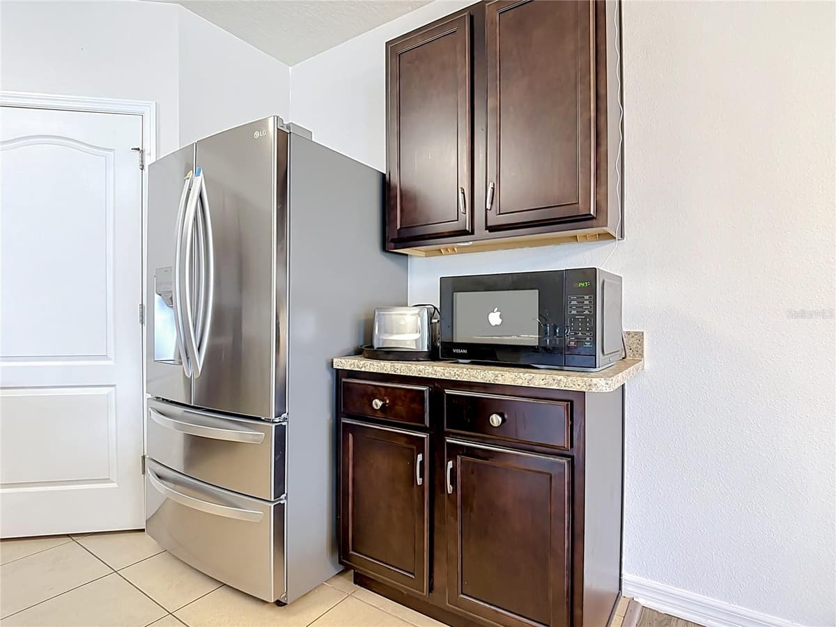 829 SHEEN CIRCLE — photo 12 of 56