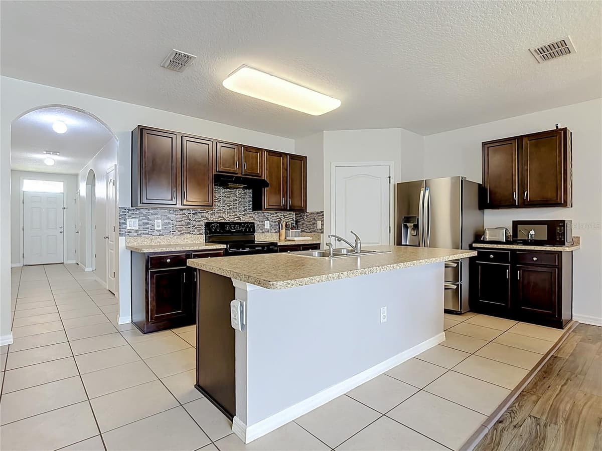 829 SHEEN CIRCLE — photo 16 of 56