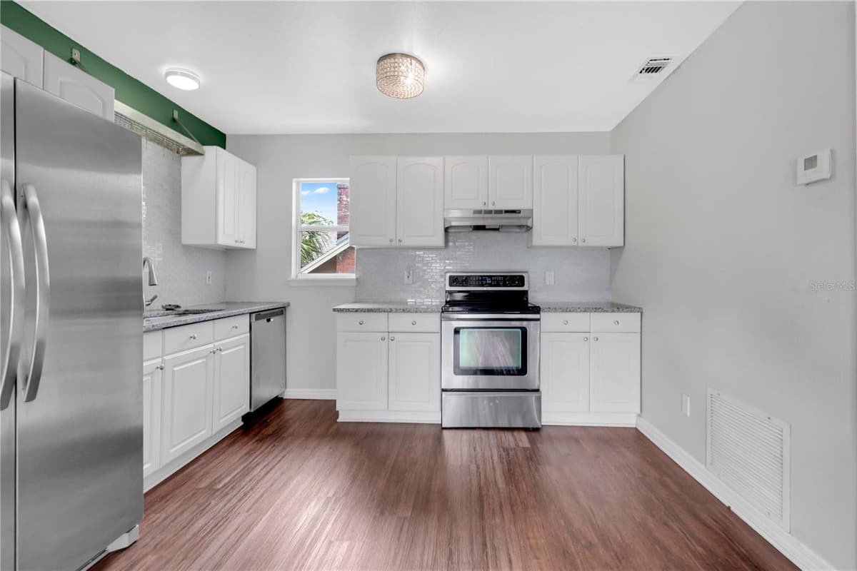 1512 OREGON STREET — photo 35 of 49