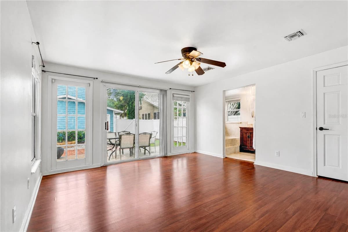 1512 OREGON STREET — photo 11 of 49