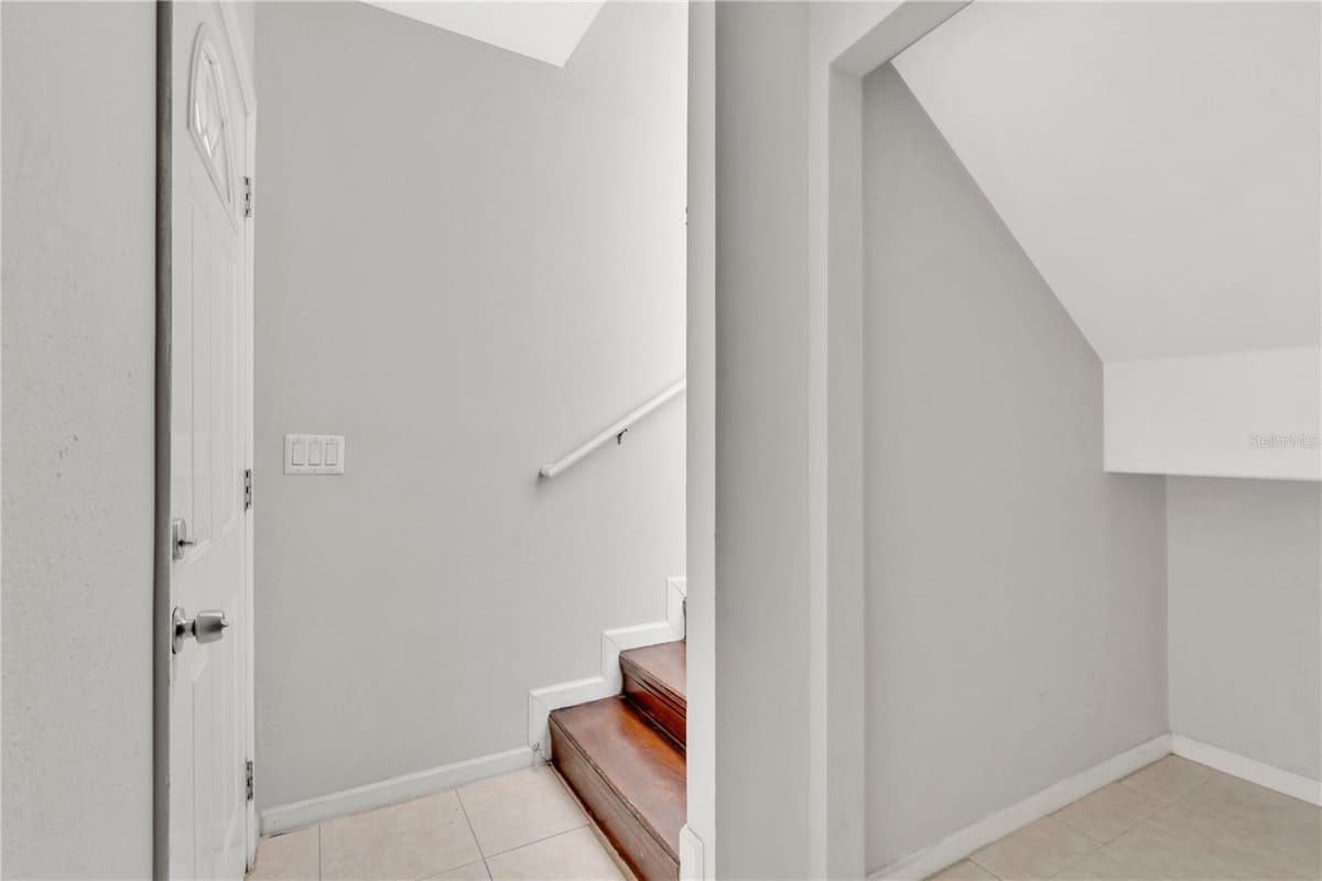 1512 OREGON STREET — photo 45 of 49