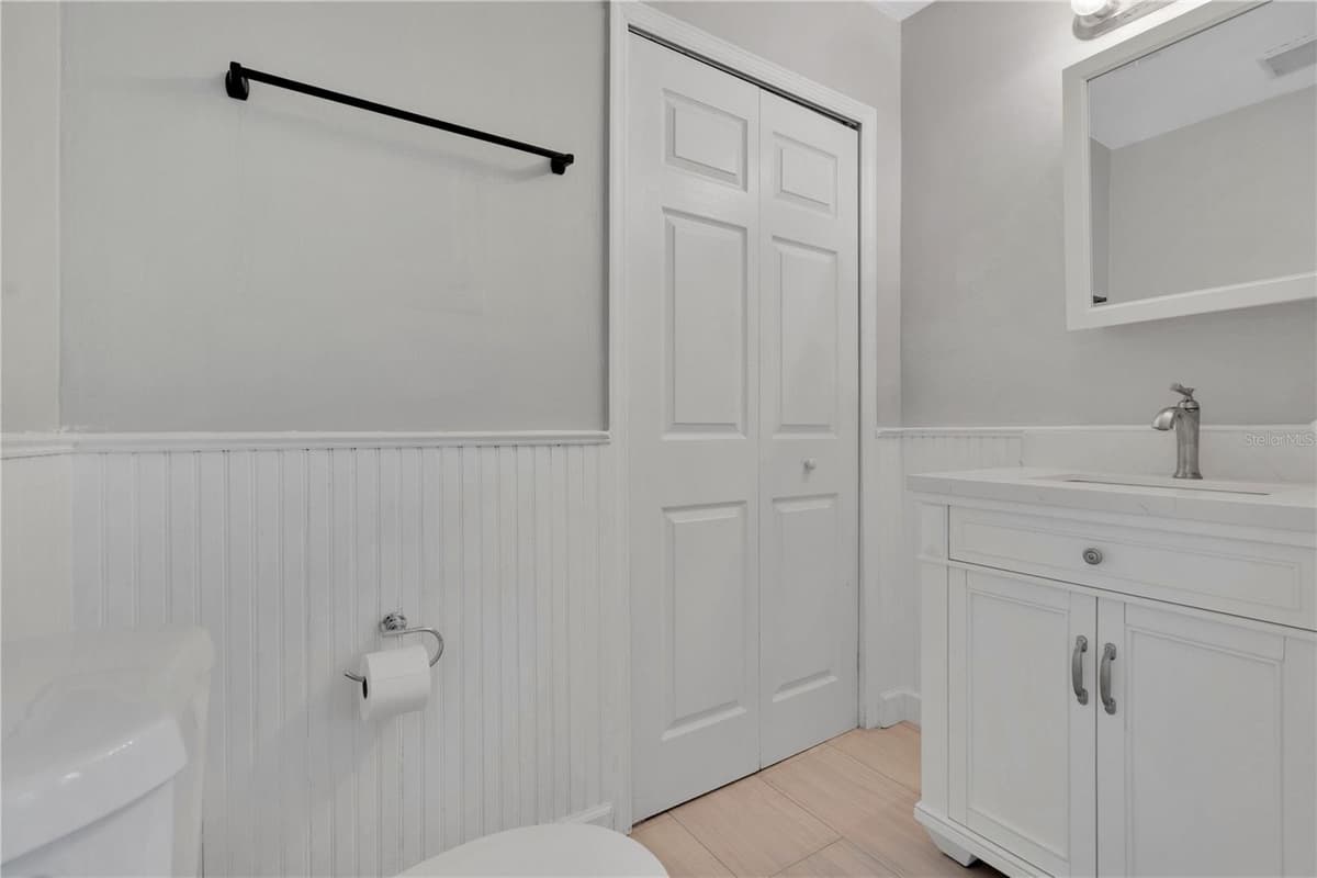 1512 OREGON STREET — photo 40 of 49