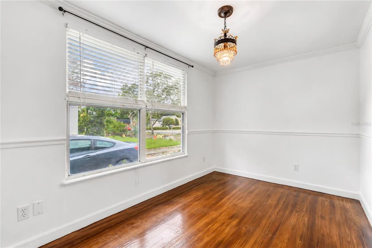 1512 OREGON STREET — photo 10 of 49