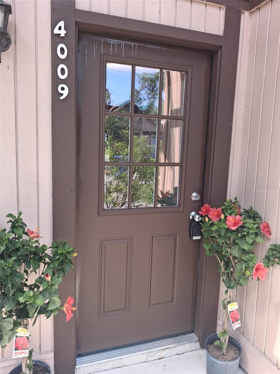 4009 MURIEL PLACE — photo 3 of 38