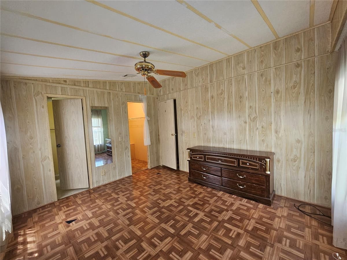 198 SUNSET DRIVE — photo 18 of 25