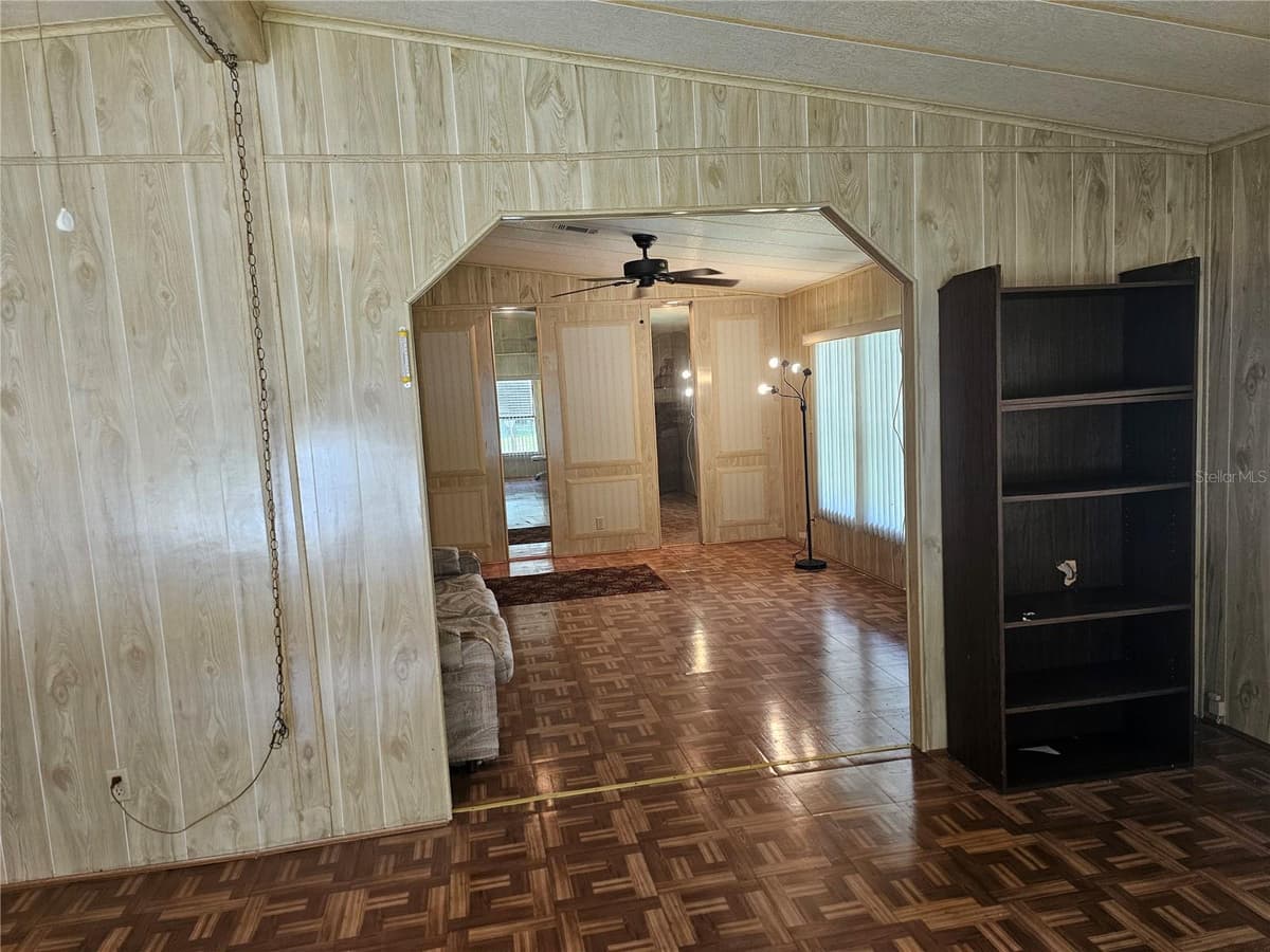 198 SUNSET DRIVE — photo 7 of 25