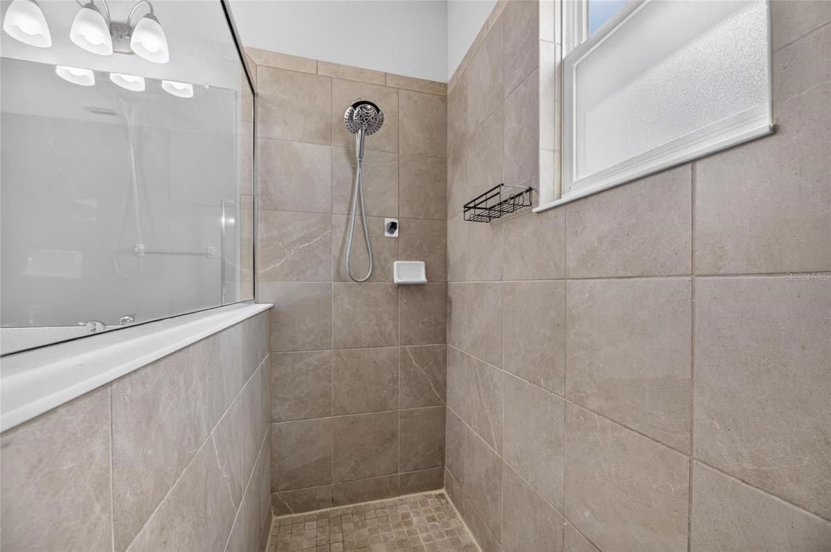 7113 BOWSPIRIT PLACE — photo 40 of 84