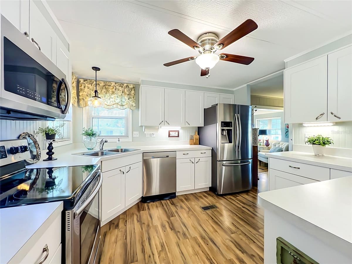 1108 NASSAU CIRCLE — photo 16 of 63